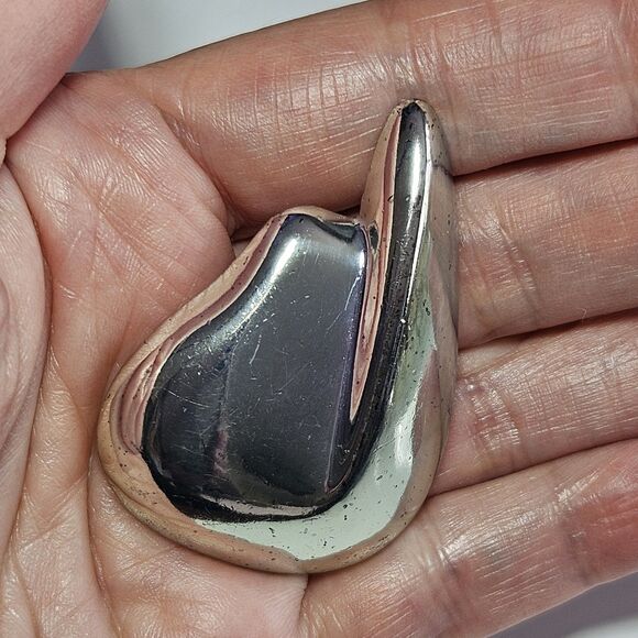 *Sale* Vintage Avon Celia Sebiri's Sculptural Wings Silver Tone Brooch - Picture 1 of 10